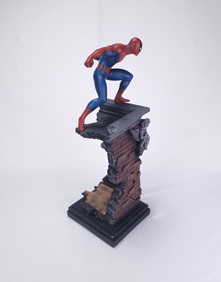 The AMAZING SPIDER-MAN ACTION STATUE 14” Randy Bowen Marvel
