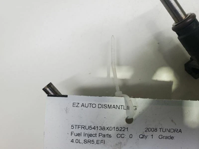 Toyota Tundra SR5 2005-2016, piezas de inyección de combustible, 4,0 L-6 cilindros, n.º de parte: 23209-09100 Foto 2 de 4