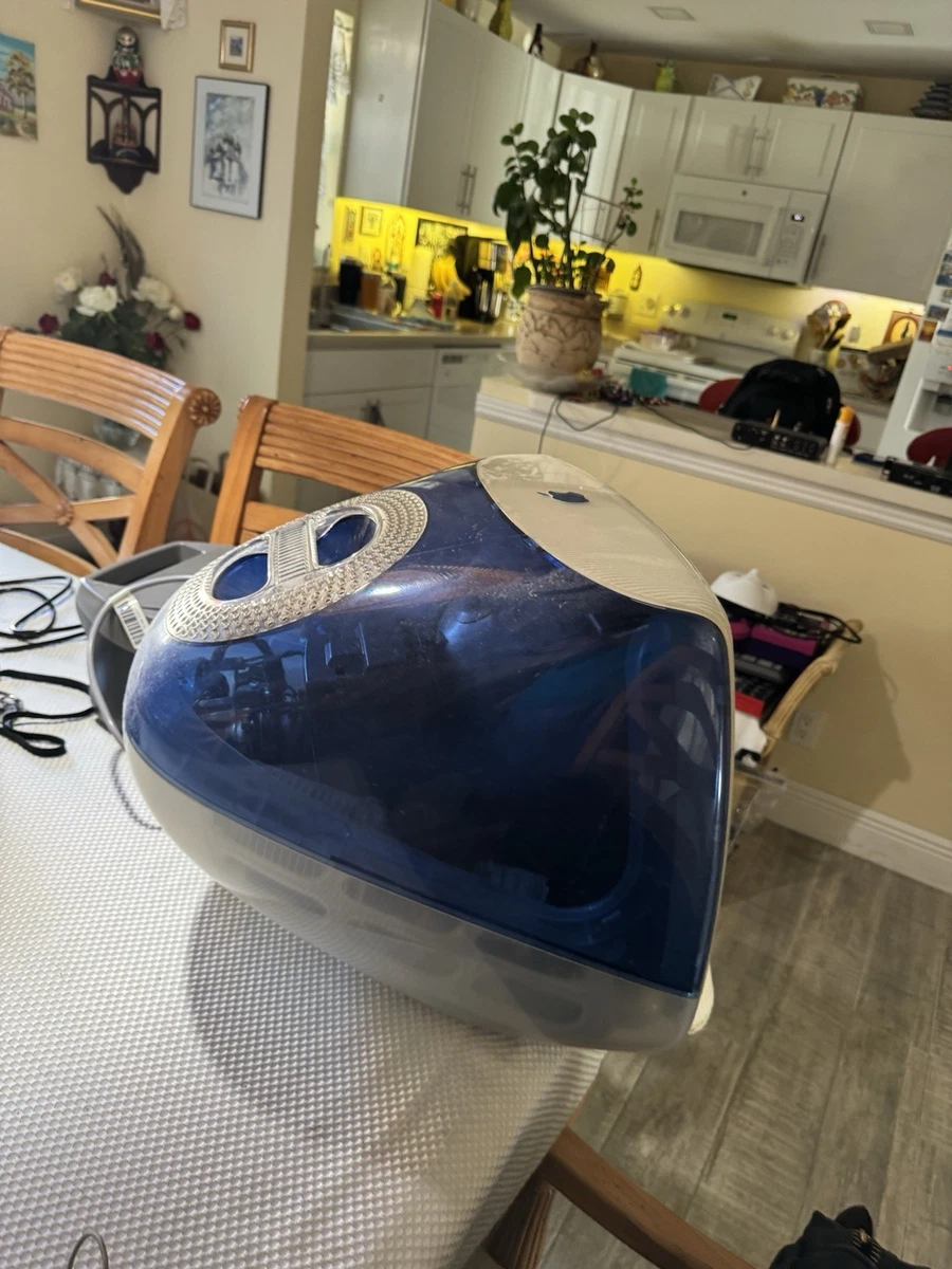 iMac G3 Blueberry, solo piezas. Botas en pero sin pantalla