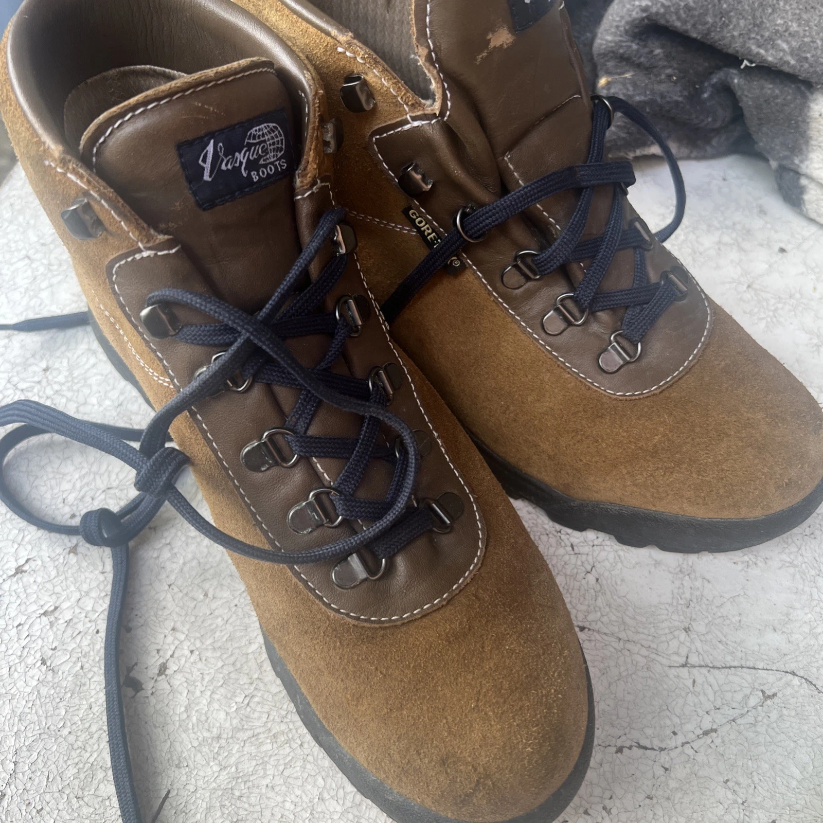Vasque Gore-Tex Boots 7130 wide