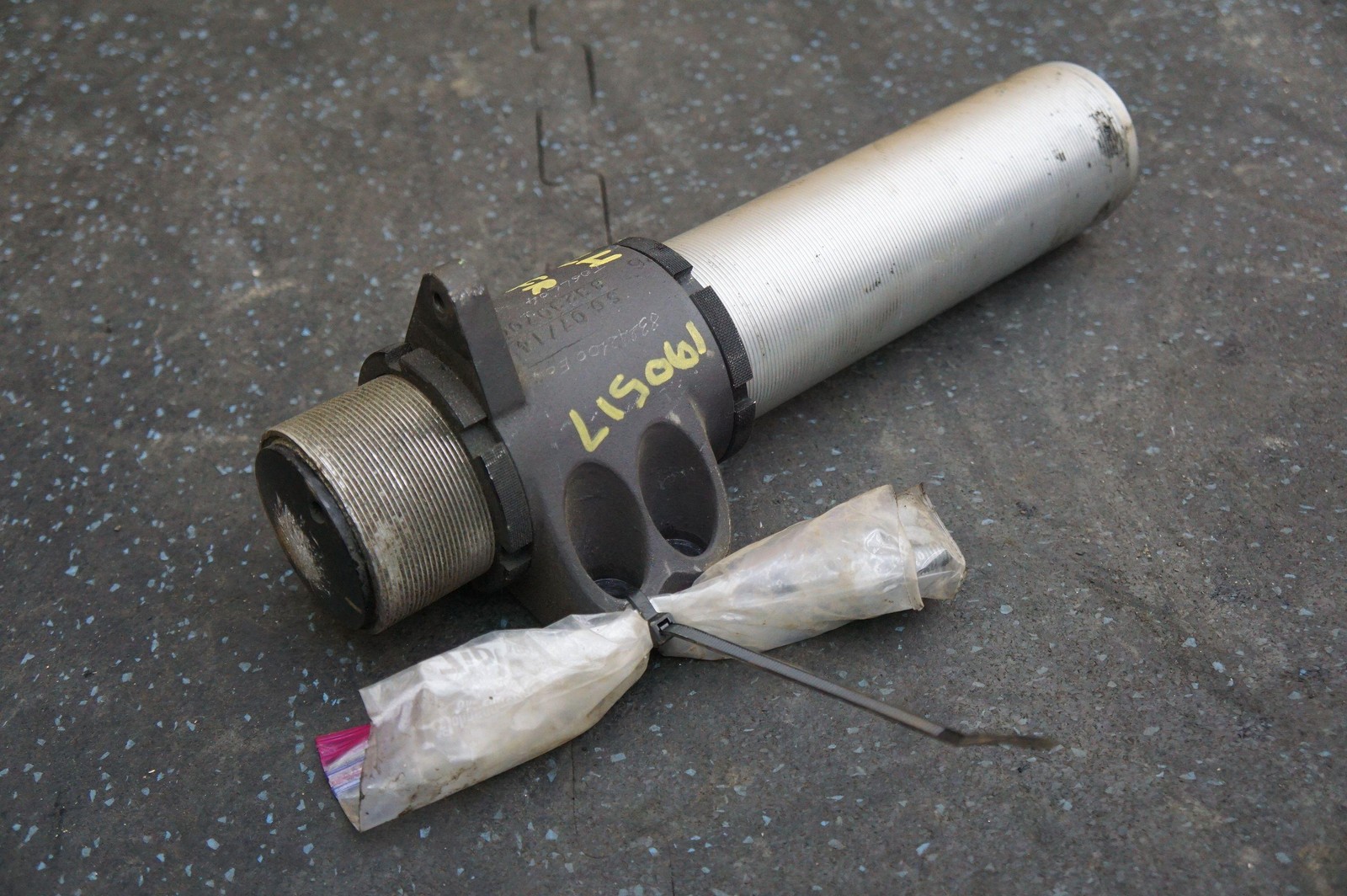 Front Left or Right Air Jack 83242100 OEM Ferrari 458 Challenge