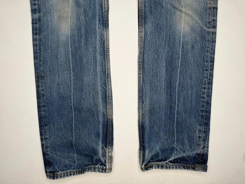 Jeans de mezclilla vintage Levi’s 501 botón mosca pierna recta 33 x 32* Foto 2 de 4