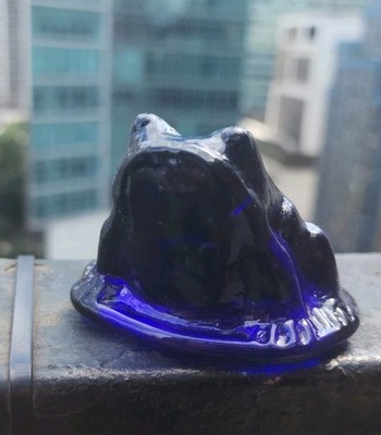 Midnight Blue Glass Frog Toad Wilkerson Art Glass Figure 2'' T x 2 3/4'' W Gift