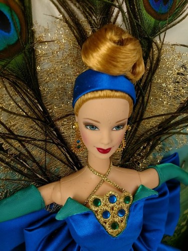 1998 The Peacock Barbie - Birds of beauty - Collector Edition 1st in a