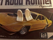 MPC 1971 PLYMOUTH ROAD RUNNER ORIGINAL BUCKET SEATS! NOS! CIRCA 1971! VMCP!