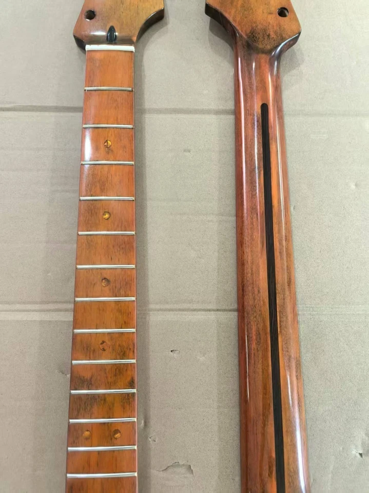 Roasted Maple E-Gitarrenhals Edelstahl 22 Bünde glänzend für Fender Start - Bild 2 von 4