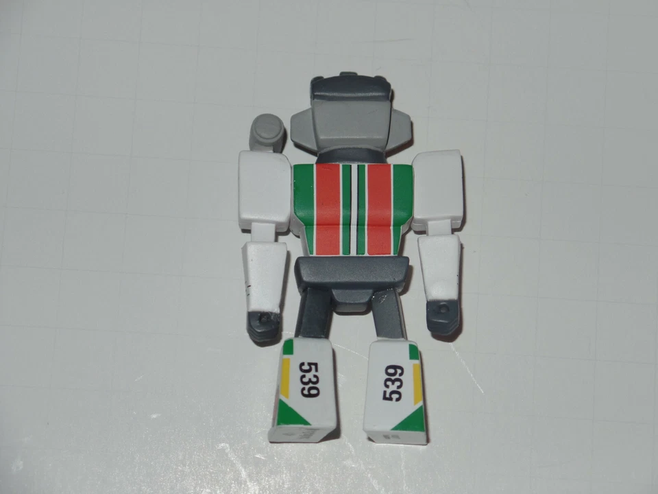 Kidrobot Transformers Vs Gi Joe Wheeljack 3" Vinyl Mini Figure Hasbro 2/24 - Image 3 of 3