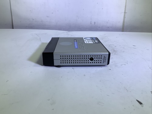 LINKSYS SD2008 8-PORT 10/100/1000 GIGABIT SWITCH - JJ J2B - Picture 3 of 7