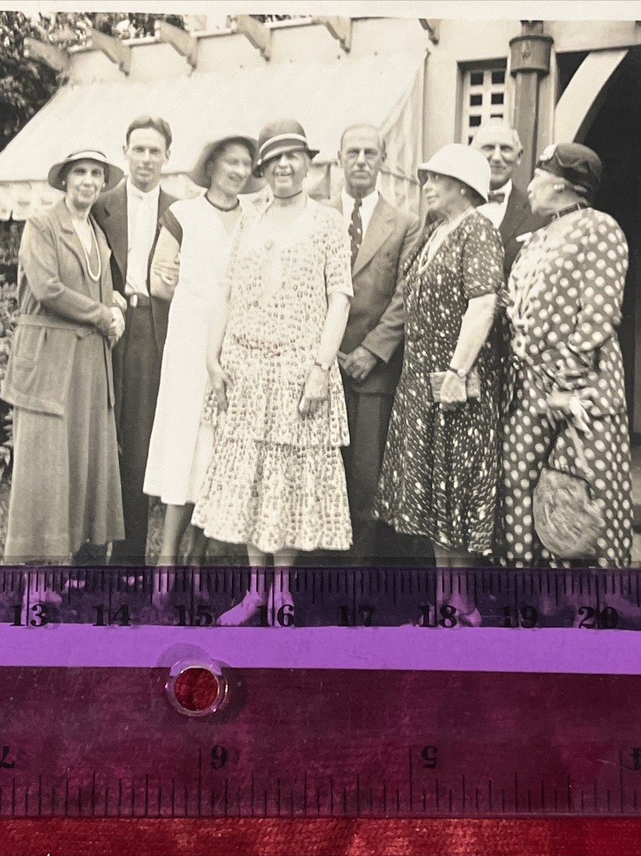 1930s WOMEN FASHION DRESSES STYLE HATS JEALOUS FEMALES CLOTHES