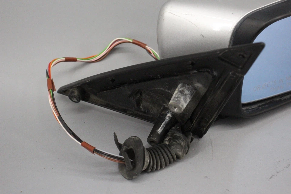 ✅04-06 BMW E60 E61 525i 530i 545i Door Side View Mirror Right Passenger Grey OEM - Image 2 of 4