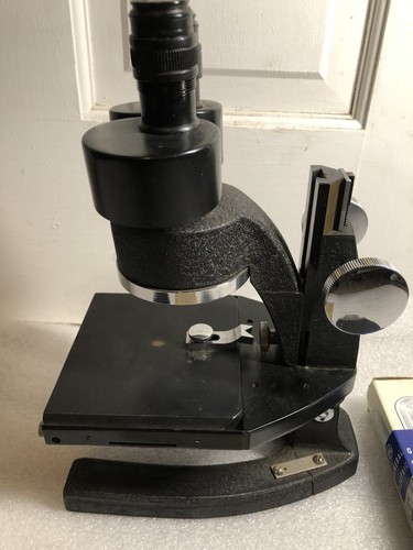 SPENCER LENS CO BRASS & IRON MICROSCOPE #176552 & Manual & Box -Vintage Rare - Picture 9 of 13