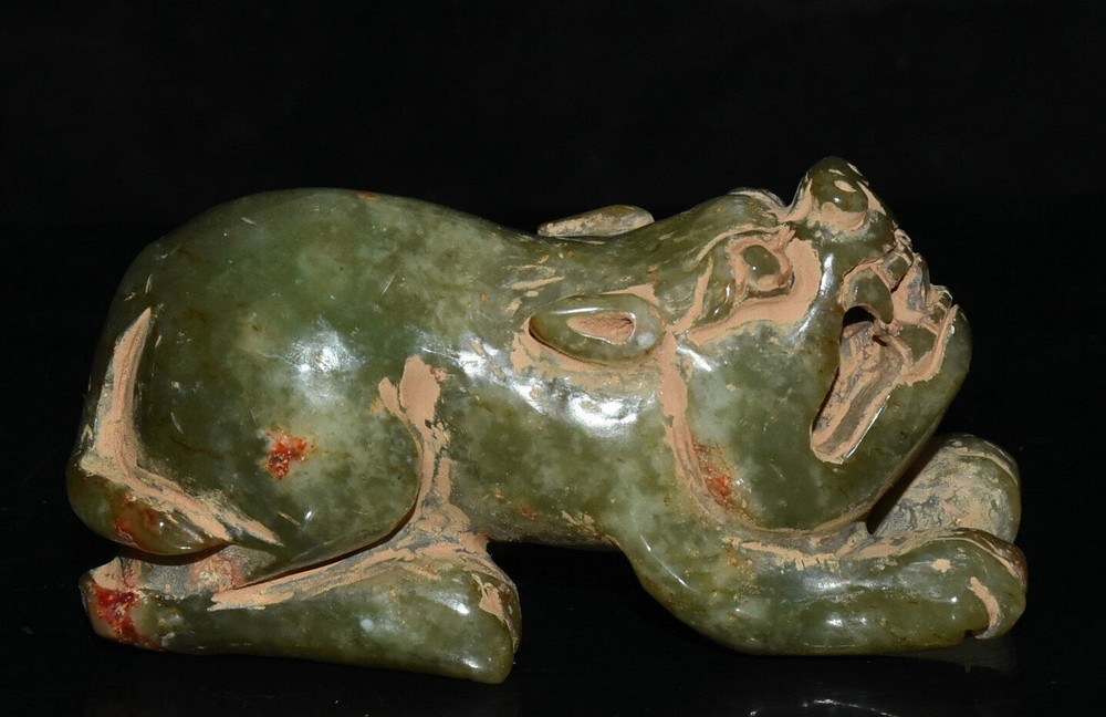 Unique China Old Jade Carving Fengshui Dragon Pixiu Beast Brave troops Statue