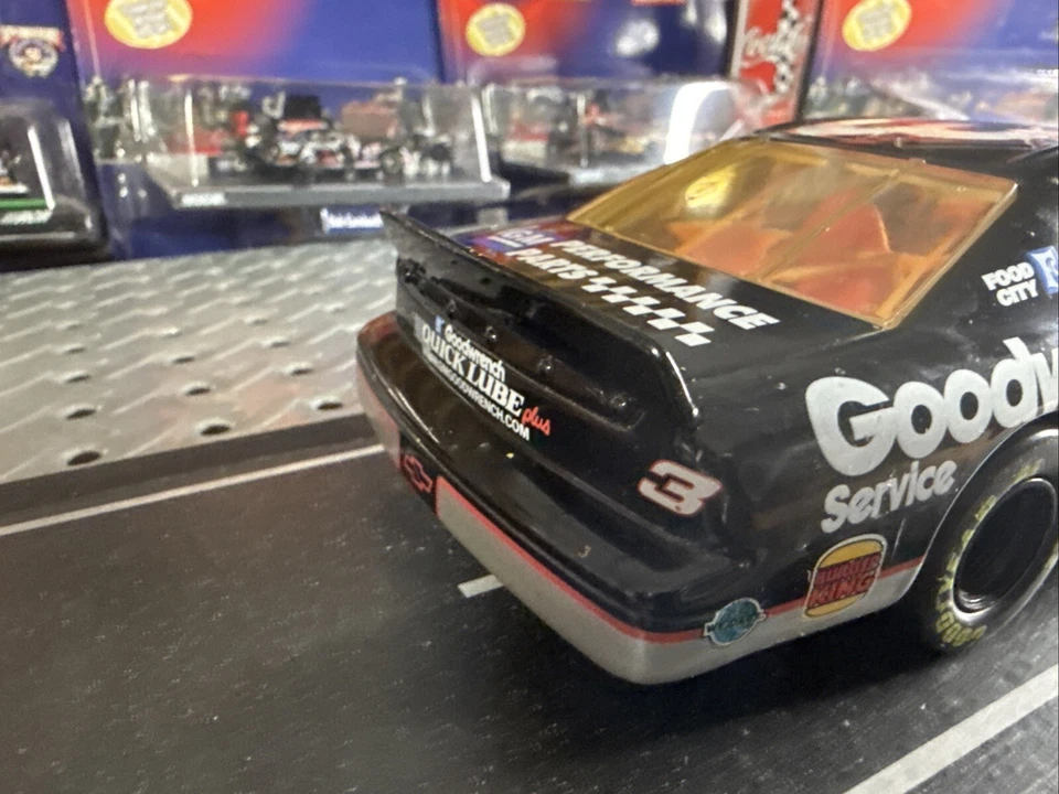 Coche de carreras fundido a presión Dale Earnhardt #3 1998 negro Monte Carlo Foto 2 de 4