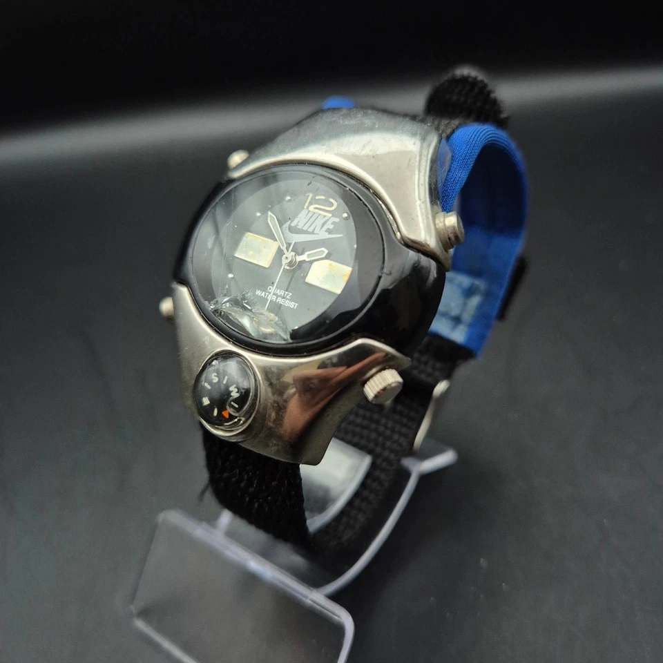 Vintage NIKE Ana-Digi Sportuhr mit Kompass | Quartz Water Resist - Bild 4 von 4