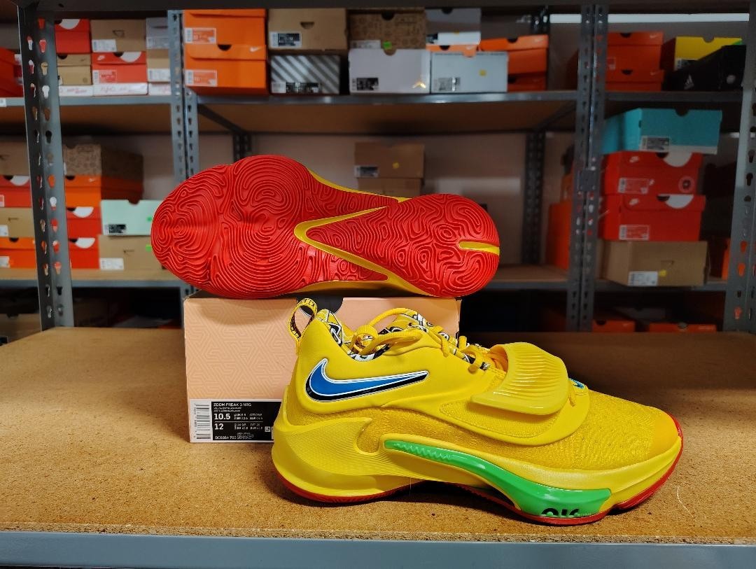Nike Zoom Freak 3 NRG UNO 50th Anniversary Men Shoes DC9364 