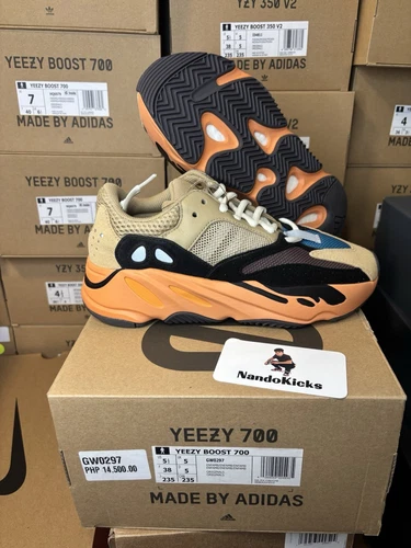 Adidas Yeezy Boost 700 "Enflame Amber" GW0297 Herren Größe 5,5