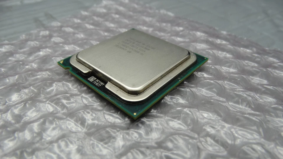 Procesador CPU Intel Celeron E3300 2,50 GHz doble núcleo LGA775 SLGU4 Foto 2 de 4