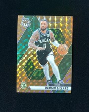 2024-25 Panini Mosaic Damian Lillard #155 Bronze Prizm 58/75 Bucks VS37