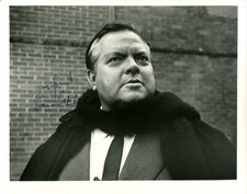 Orson Wells Vintage 7x9 Photo signed Autograph Citizen Kane