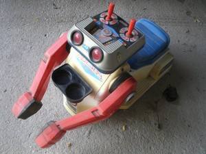 robot giocattolo anni 80