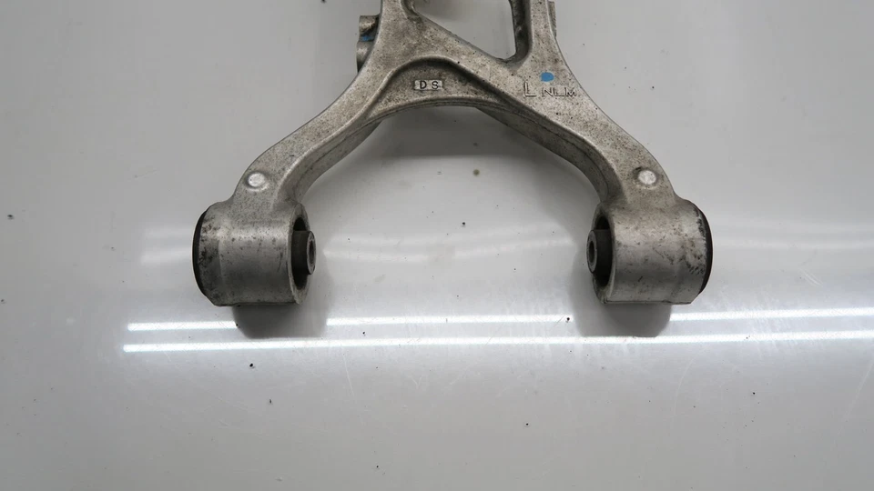 Brazo de control superior trasero izquierdo Acura RLX 2014-2017 OEM Foto 4 de 4