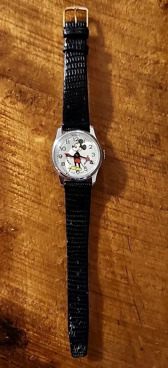 Vintage Bradley Mickey Mouse Watch (needs battery) Vintage Mickey Mouse Watch Bradley Time Division Needs  main image 4
