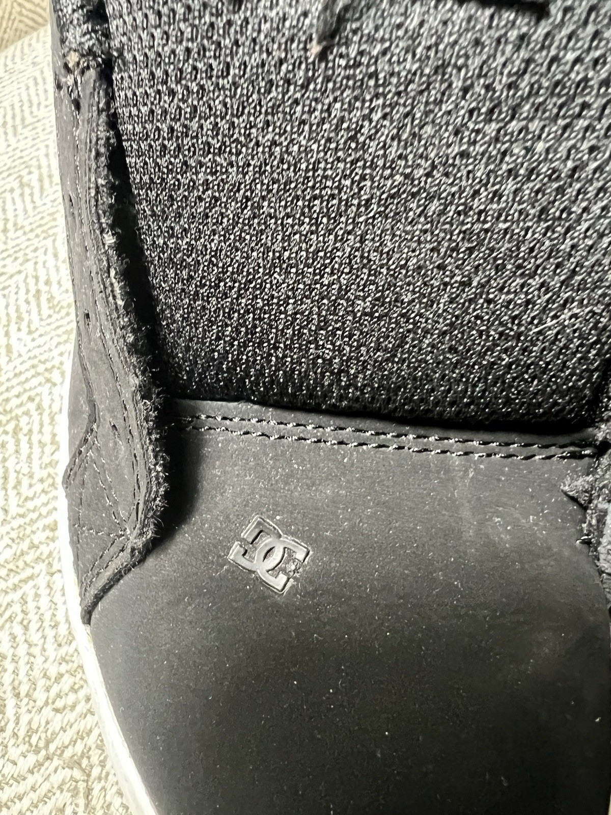 DC Court Graffik Skate Shoes – Youth Size 1 OBO image 10