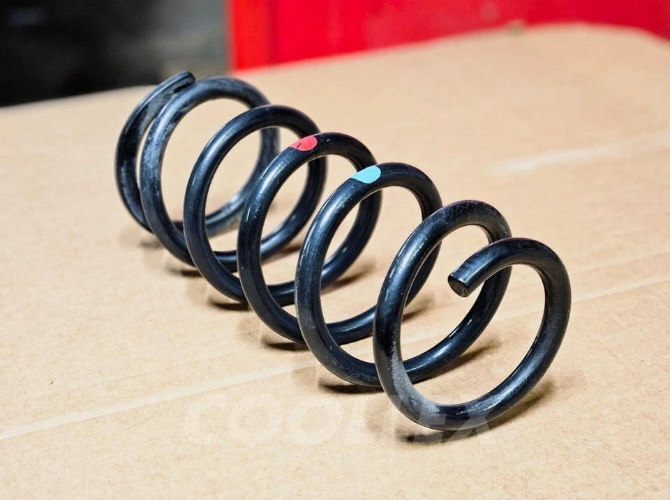 /\ 06-13 Muelle helicoidal delantero izquierdo Lexus Is250 Is350 48131-53151 OEM usado Foto 3 de 4