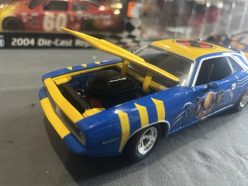 Johnny Lightning Marvel Wolverine 1970 Plymouth HEMI Barracuda Diecast Car Only - Image 2 of 4