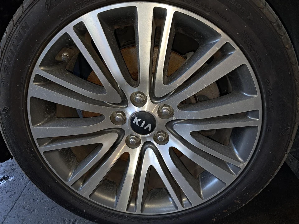 Conjunto de filtro de aire usado se adapta a: Kia Cadenza 2015 3,3 grado A Foto 2 de 4