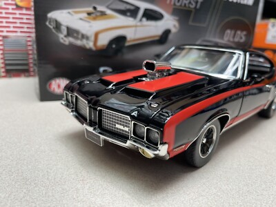 1:18 ACME 1972 Oldsmobile 442 Coupe HURST Drag Outlaw Bianco/Oro 1:18 ACME 1972 Oldsmobile 442 Coupe HURST Drag Outlaw Bianco/Oro