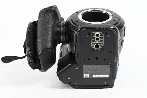 Canon Cinema EOS C300 Camcorder Body w/Dual Pixel CMOS AF #015 - Picture 6 of 7