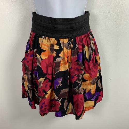 H.I.P. Junior Skirt Sz S Black Red Yellow Floral Elastic Waist Short Fit Flare - Picture 10 of 13