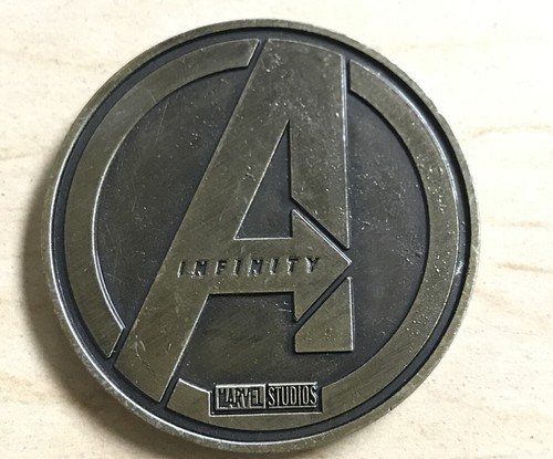 Marvel Studios Avengers Infinity War Regal Kinos MÜNZE (neu) Eröffnungsnacht - Bild 2 von 3