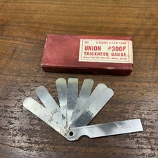Vintage Union Tool Co. Thickness Gauge 300F Feeler Gauge Orig Box.