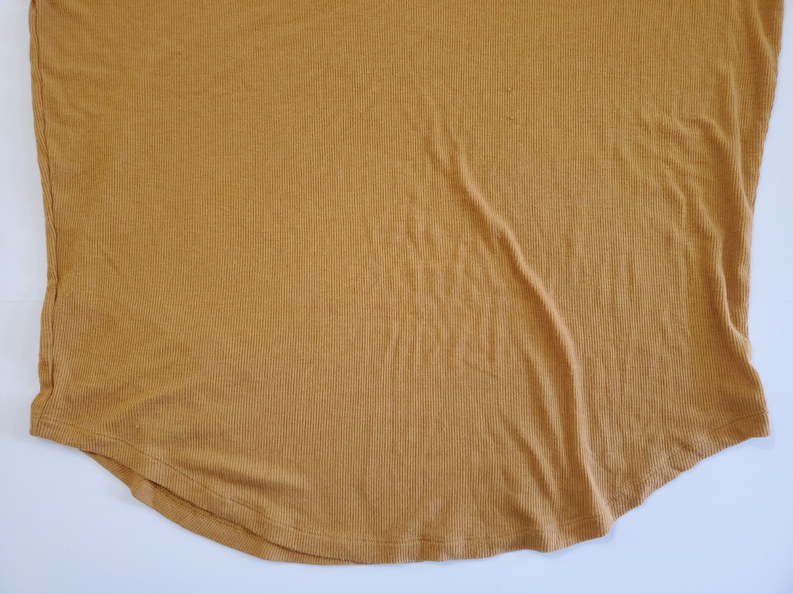 Athleta Size Medium Cloudlight Stratus Tee Mustar… - image 4