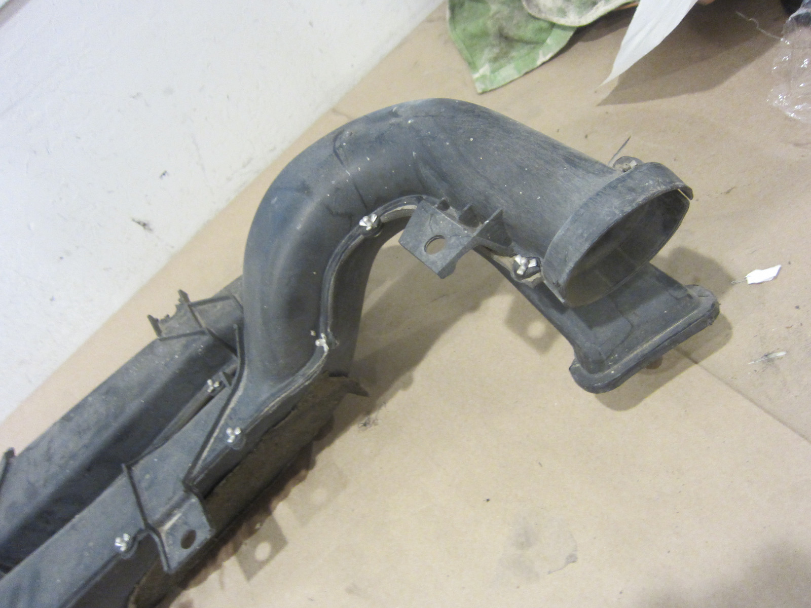 Ferrari 360, 430 - Under-Dashboard  Air Ducting - P/N 63352900