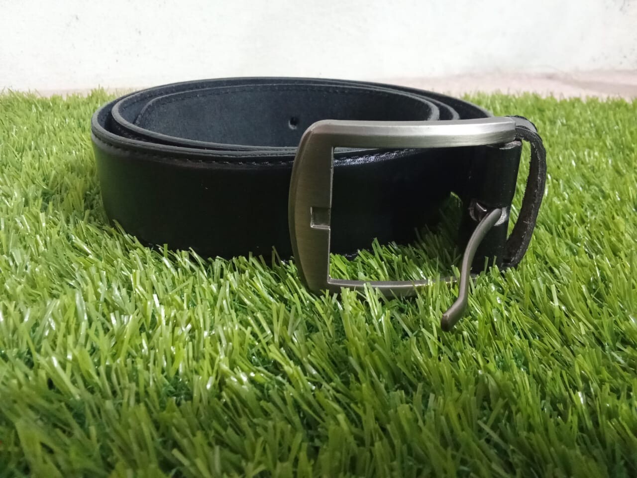 Durable Genuine Leather Belt for Men - Stylish and Functional-image