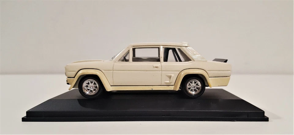 FIAT ABARTH 131 RALLIE -SANREMO '77 - VEREM/SOLIDO N.54 -1:43 - DECALCOMANIE LTD - Immagine 2 di 4