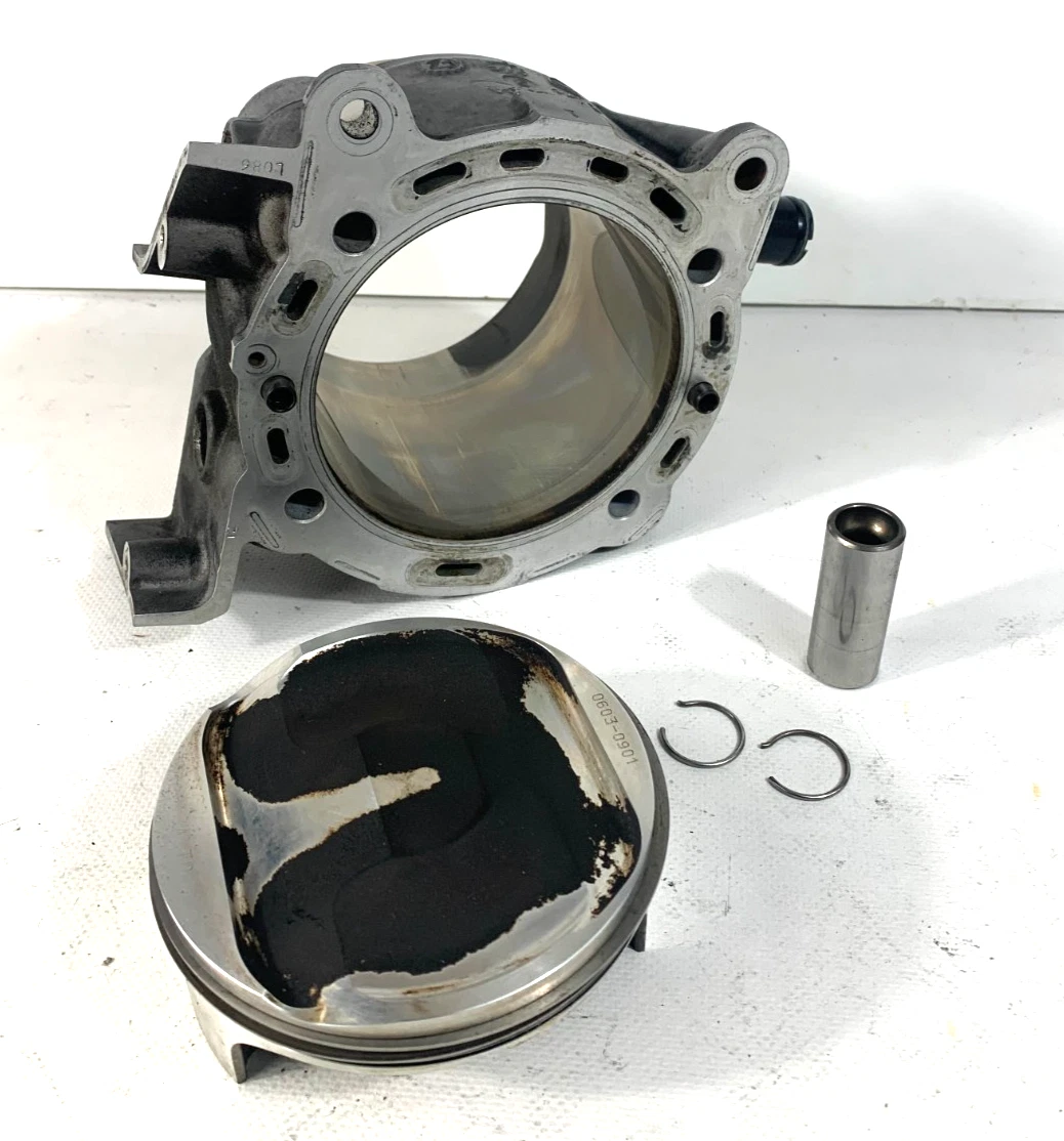 2013 Ducati Diavel CROMO 1200 Vertical Cylinder Piston Rings OEM 36K Miles