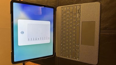 Combo Touch Logitech iPad Pro 12.9 Inch 5th Generation case with keyboard.