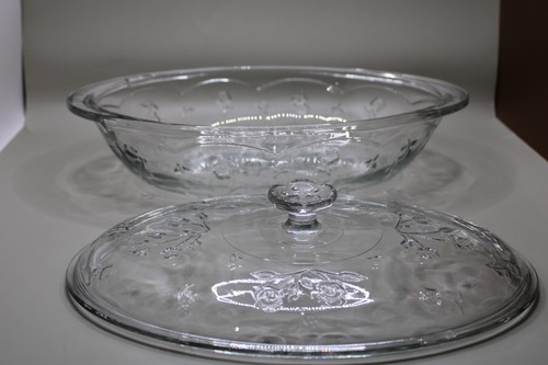 Anchor Hawking Savannah Oval Casserole Dish with Lid - Picture 3 of 7