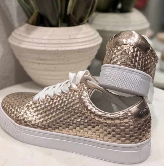 NEW Isaac Mizrahi Sneakers Women's 8.5 Gold Basketweave Statement Wedding Shoes - Image 3 of 4