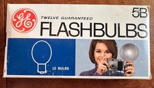 Vintage GE Flashbulbs 5B Box of 11 Blue Dot Flash Bulbs Untested MCM Photography