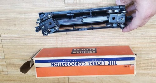 LIONEL POSTWAR 6415 TANK CAR W/ORIGINAL Box Painted Black - Picture 4 of 8