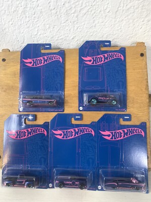 2022 Hot Wheels 54th Anniversary Pearl & Chrome (5 Cars Set) HDH54