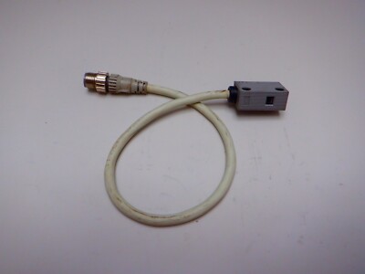 SMC D-P74G Sensor