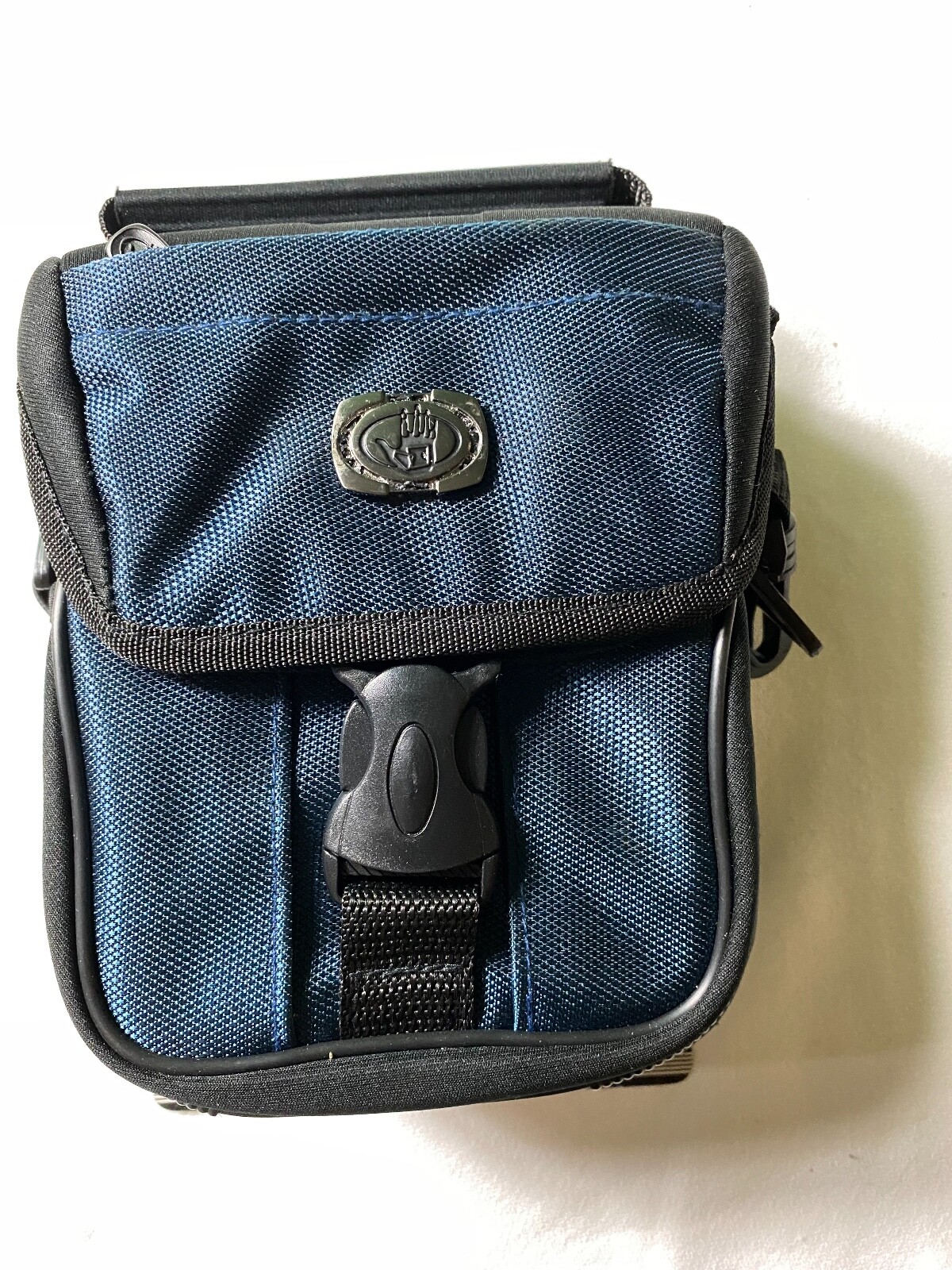 Body Glove Digital Camera Case 74943 Large Blue eBay