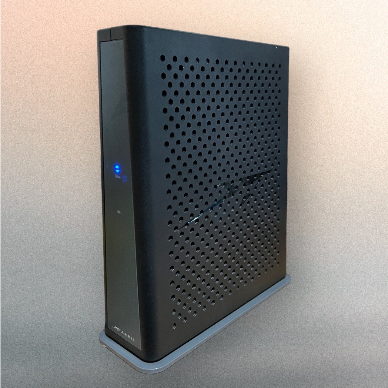 Arris DG3450 DOCSIS 3.1 Cable Gateway Modem/Router 802.11ac WiFi MoCA