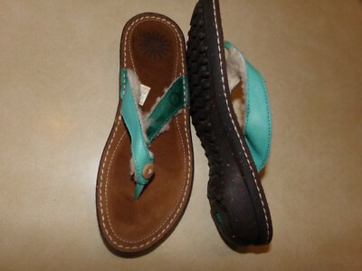 UGG Australia Flip Flops Leather Straps Sheepskin Lining Thong